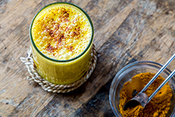 Lait d&rsquo;or : la boisson des yogis