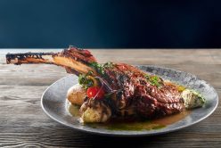 Recette d&rsquo;épaule d&rsquo;agneau tendre et ses petits légumes
