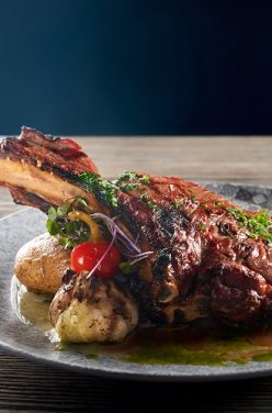 Recette d&rsquo;épaule d&rsquo;agneau tendre et ses petits légumes